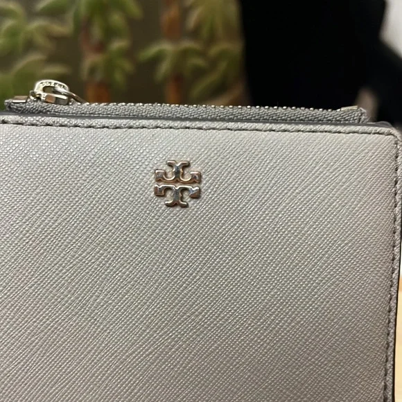 TORY BURCH EMERSON LEATHER WALLET - Picture 3 of 11
